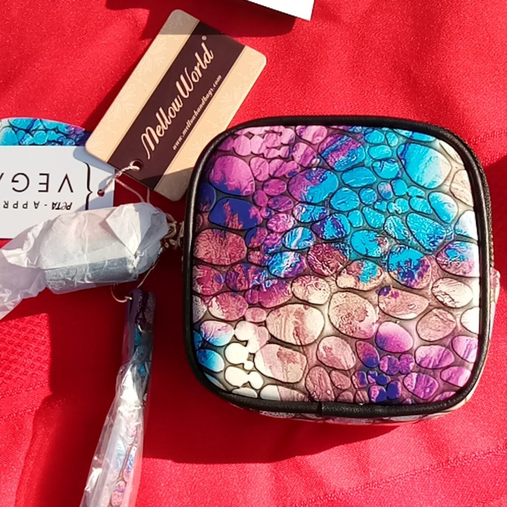 NWT vegan wristlet w/ tassels - Picture 6 of 8